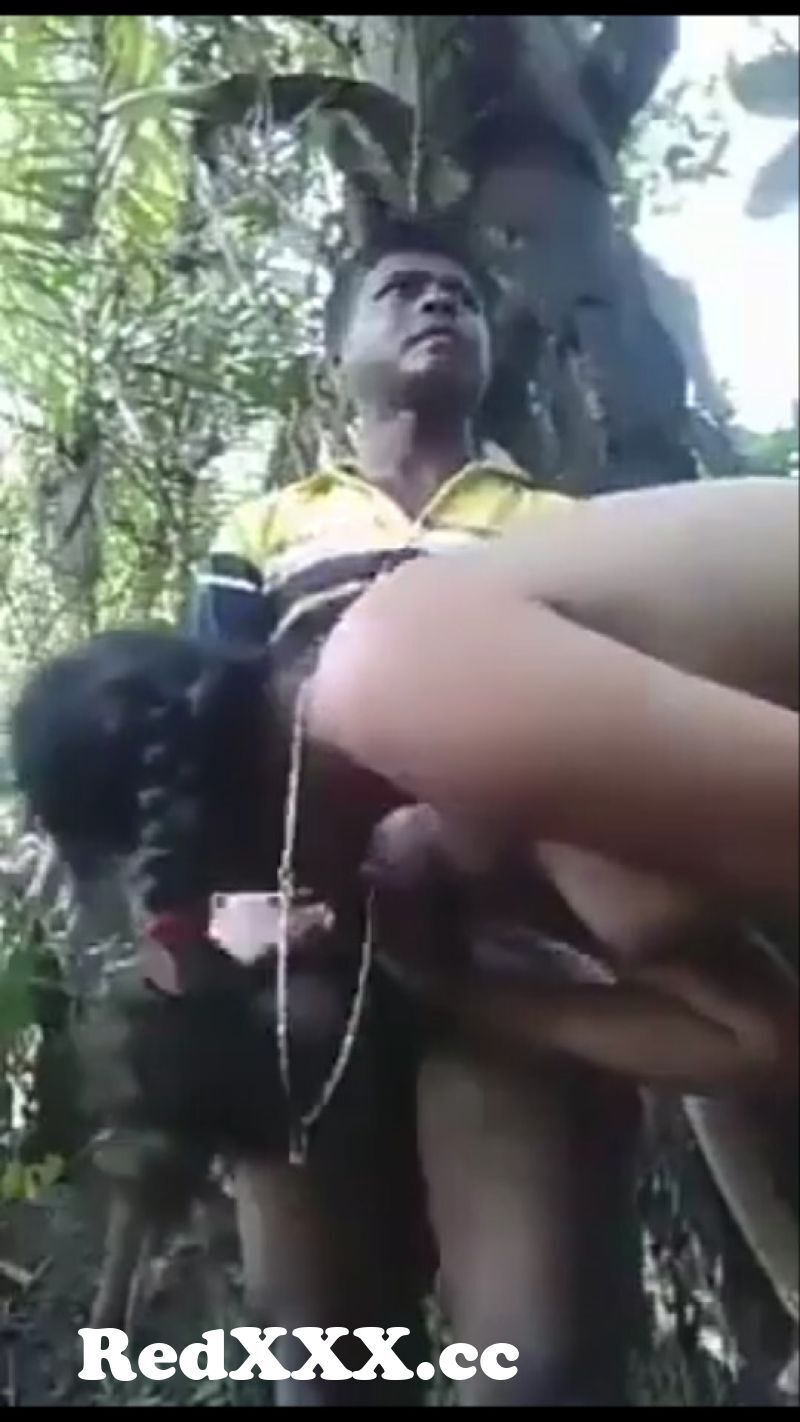 Nude Girl With Sex In Jungle