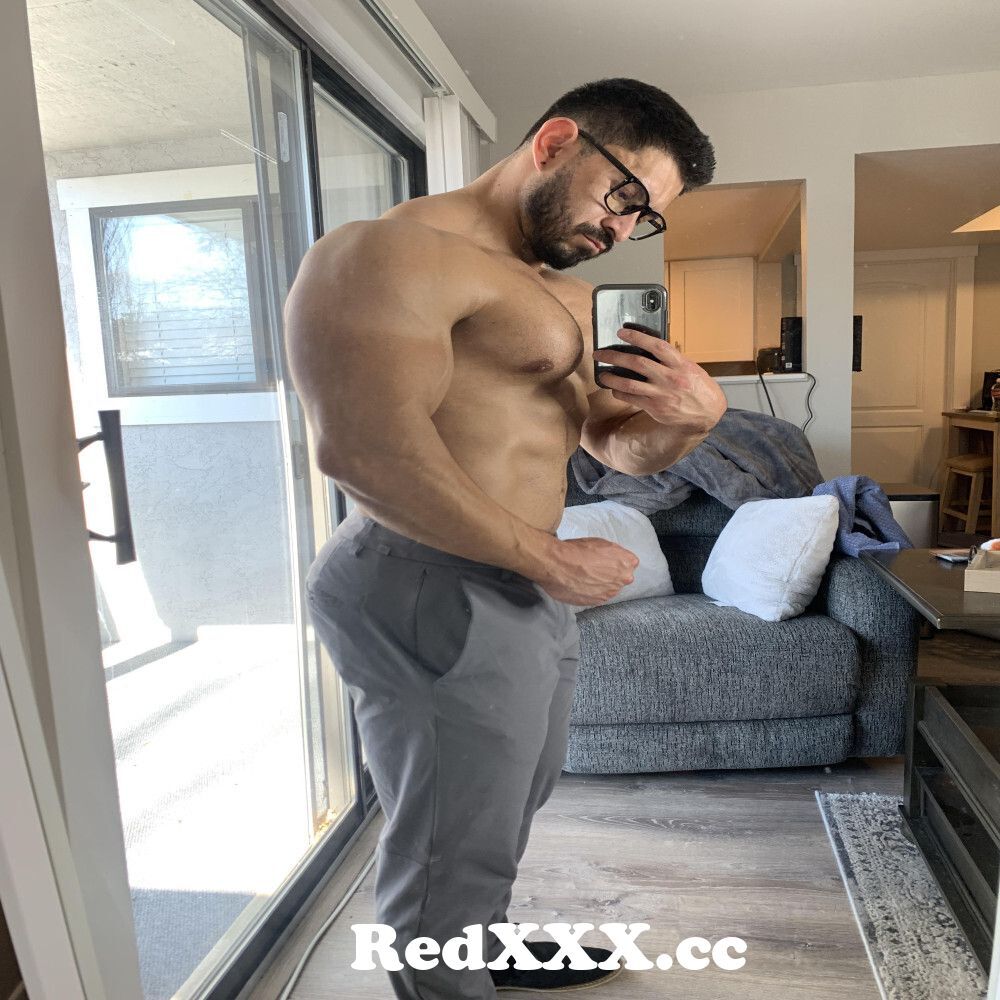 Naked sexy muscle men - xxx pics